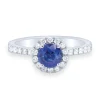 Anillo de oro blanco con diamantes 0.35 quilates y zafiro 0.75 quilates