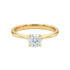 Anillo solitario de oro amarillo con diamante 0,15 quilates