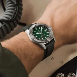 Breitling Avenger Automatico Verde 42mm