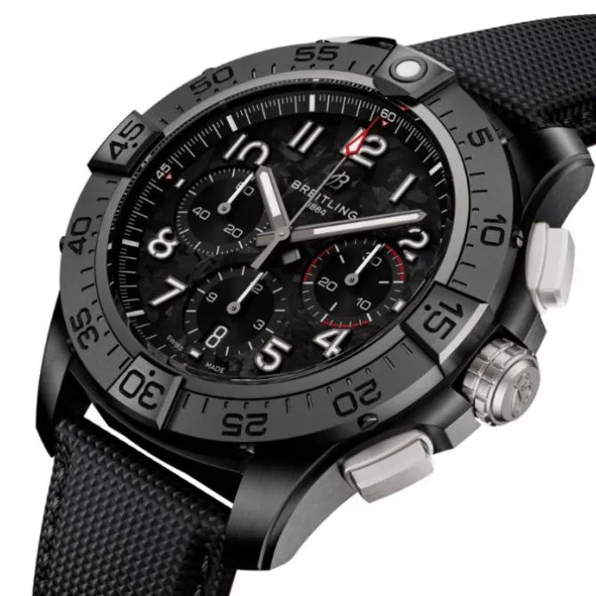Breitling Avenger B01 Chronograph Night Mission Negro 44mm