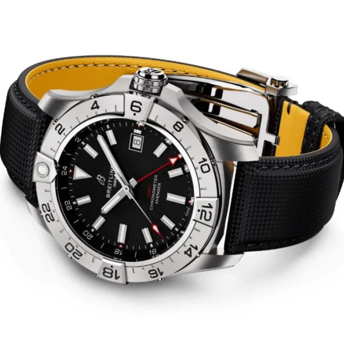 Breitling Avenger GMT Automatico 44mm