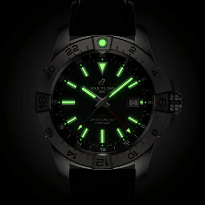 Breitling Avenger GMT Automatico 44mm