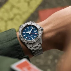 Breitling Avenger GMT Automatico Azul 44mm