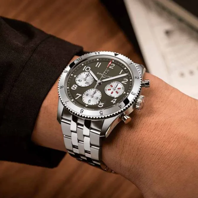 Breitling Classic AVI Chronograph Curtiss Warhawk 42mm