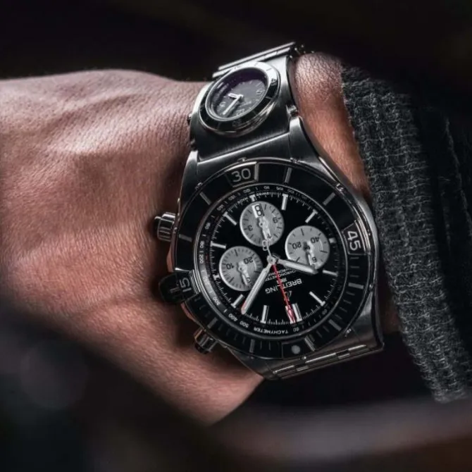 Breitling Super Chronomat B01 44 mm AB0136251B1A2