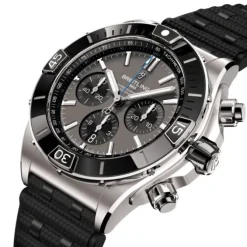 Breitling Super Chronomat B01 Titanio 44 mm