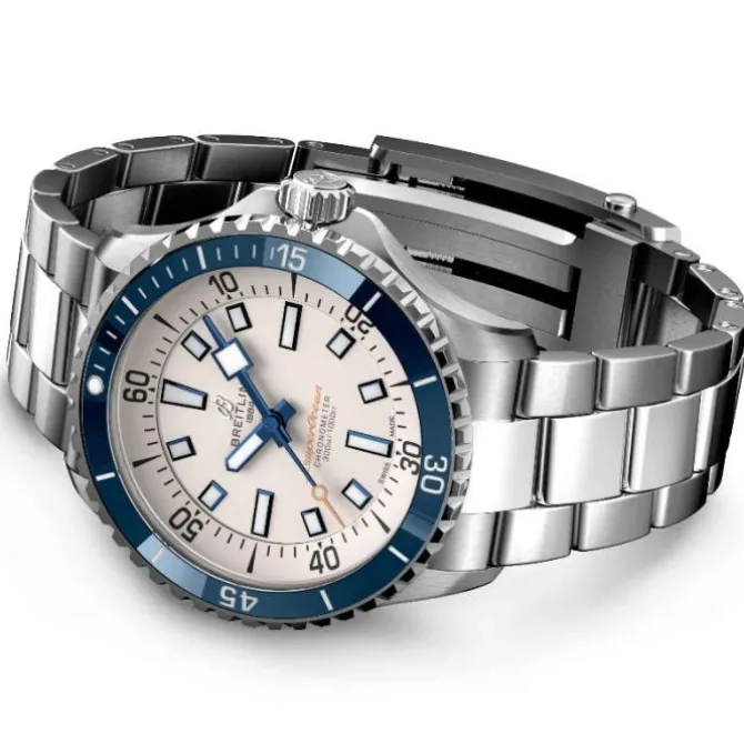 Breitling Superocean Automatico 42 mm Blanco