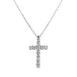 Colgante de cruz en oro blanco y diamantes de 0.35 quilates