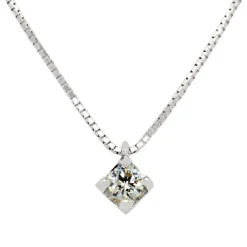 Colgante de oro blanco con diamante talla brillante 0.14 quilates