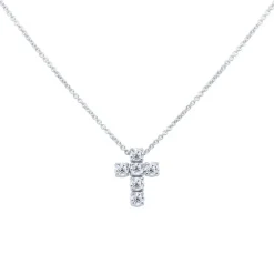 Collar de oro blanco con colgante cruz con diamantes 0,55 quilates