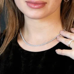 Gargantilla rivière de oro blanco y diamantes 6.00 quilates