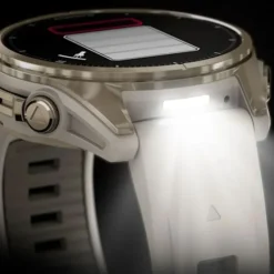 Garmin Fēnix® 8 43 mm AMOLED Sapphire Dorado 010-02903-11