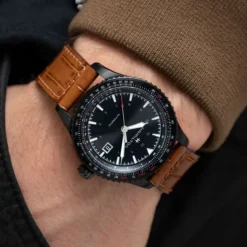 ⁣Hamilton Khaki Aviation Converter Automatico 42mm