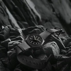 Hamilton Khaki Field Mechanical 38 mm Negro PVD