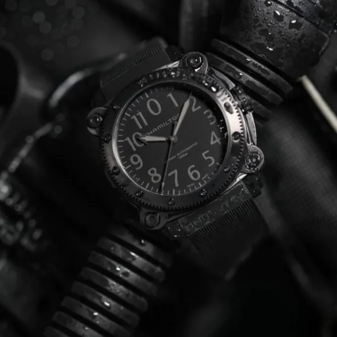 Hamilton Khaki Navy BeLOWZERO Titanio Auto 46 mm