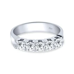 Media alianza de oro blanco con diamantes 0,75 quilates