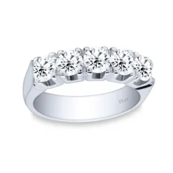 Media alianza de oro blanco con diamantes 1.40 quilates