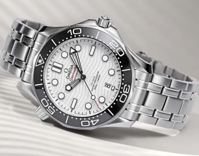 OMEGA Seamaster Diver 300M Co-Axial 42 mm Blanco