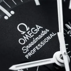 OMEGA Speedmaster Moonwatch Chronograph 42 mm Hesalite