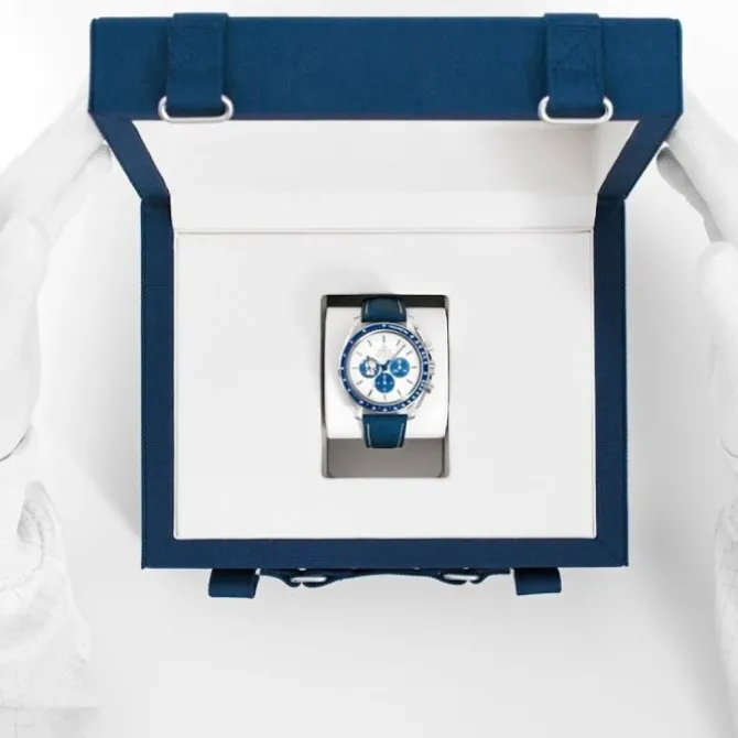 Omega Speedmaster Silver Snoopy Award 50 Aniversario 42 mm