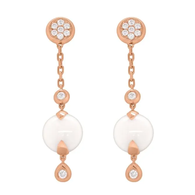 Pendientes de oro rosa, diamantes 0.60 quilates y coral blanco