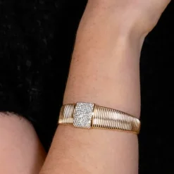 Pulsera de Oro Rosa con Diamantes Talla Brillante 0.85 Quilates