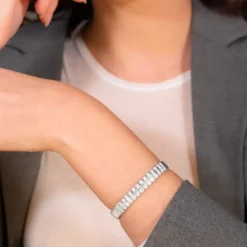 Pulsera en oro blanco y diamantes talla brillante 2.70 quilates