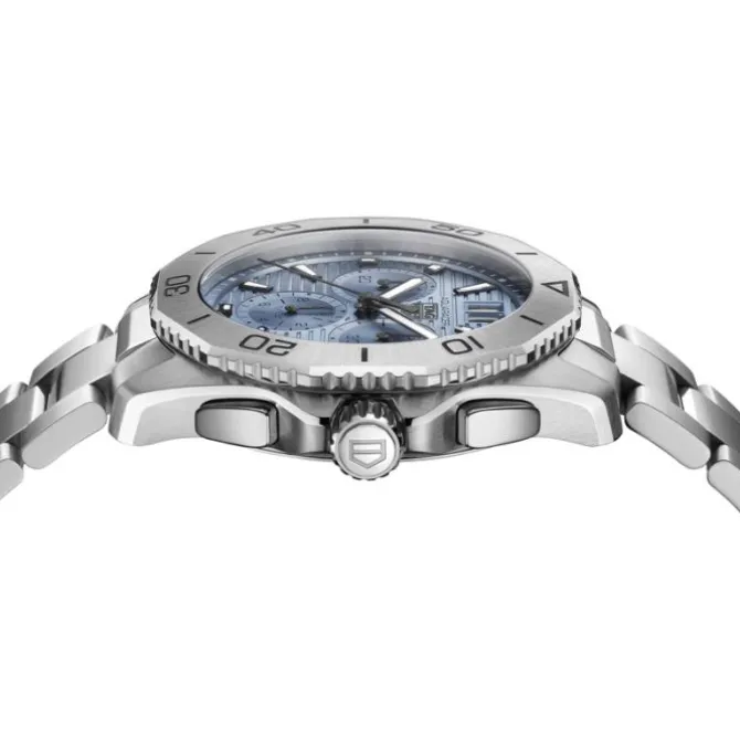 TAG Heuer Aquaracer Professional 200 Chronograph 40mm