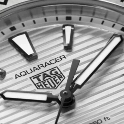 TAG Heuer Aquaracer Professional 200 40mm Esfera Plateada