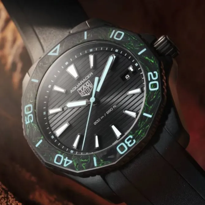 TAG Heuer Aquaracer Professional 200 Solargraph 40mm