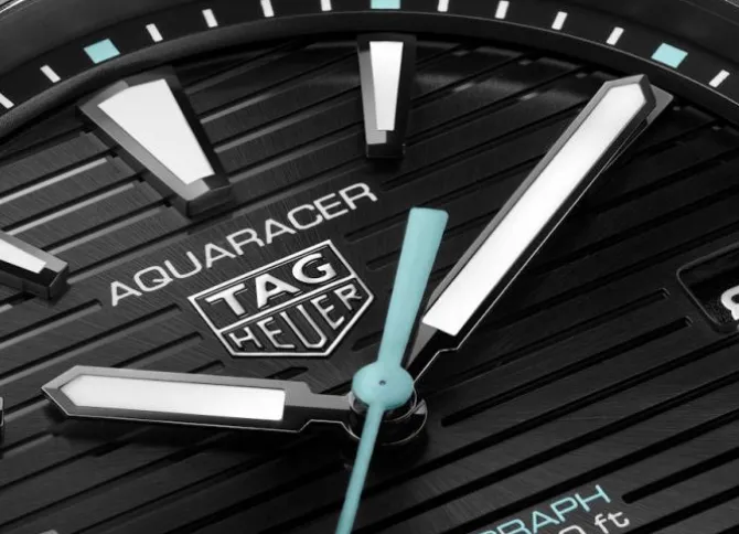 TAG Heuer Aquaracer Professional 200 Solargraph 40mm