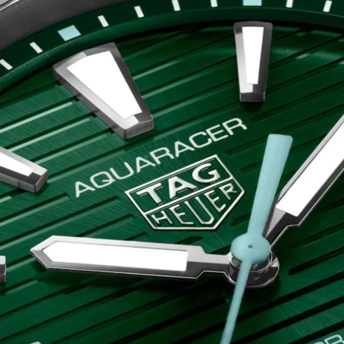 TAG Heuer Aquaracer Professional 200 Solargraph 40mm