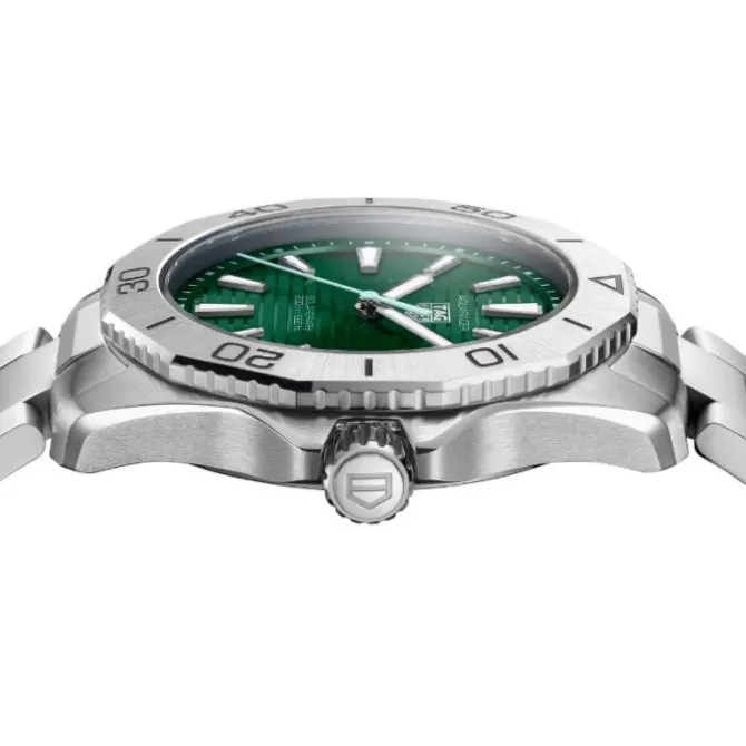 TAG Heuer Aquaracer Professional 200 Solargraph 40mm