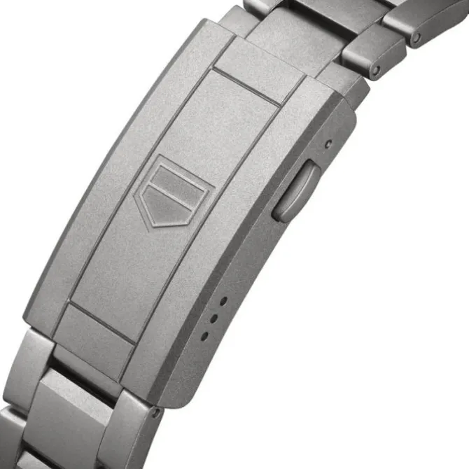 TAG Heuer Aquaracer Professional 200 Solargraph 40 mm