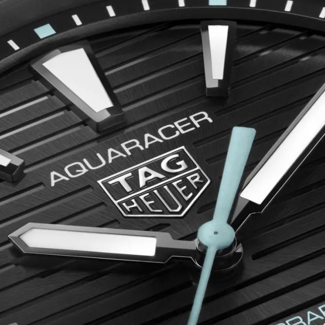 TAG Heuer Aquaracer Professional 200 Solargraph 40 mm