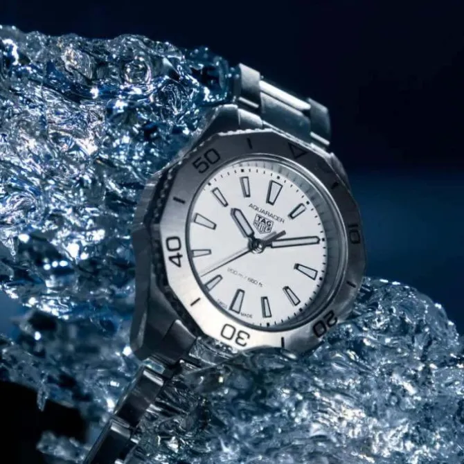 TAG Heuer Aquaracer Professional 200 Mujer Plateado 30 mm