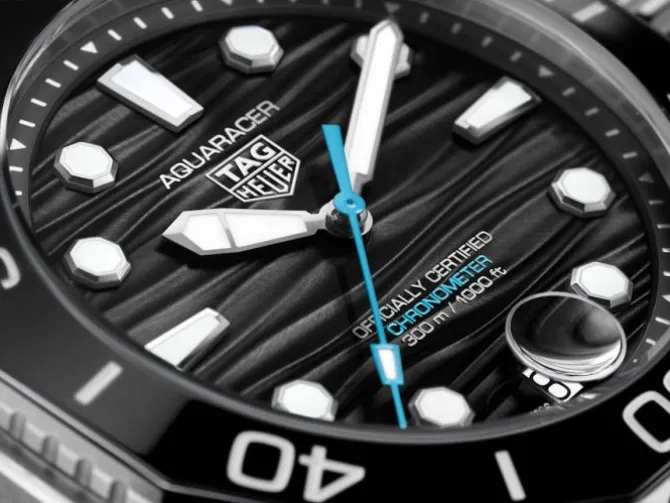 TAG Heuer Aquaracer Professional 300 Date 42mm