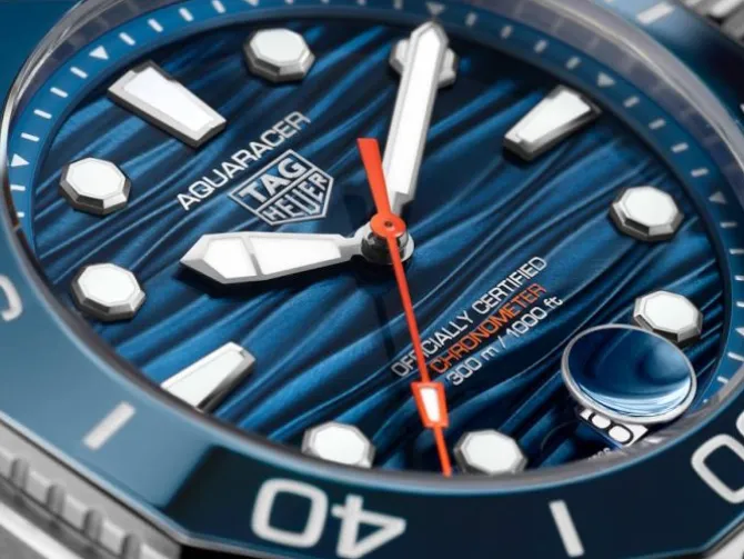 TAG Heuer Aquaracer Professional 300 Date 42mm TH31-00