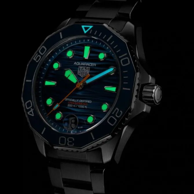 TAG Heuer Aquaracer Professional 300 Date 42mm TH31-00