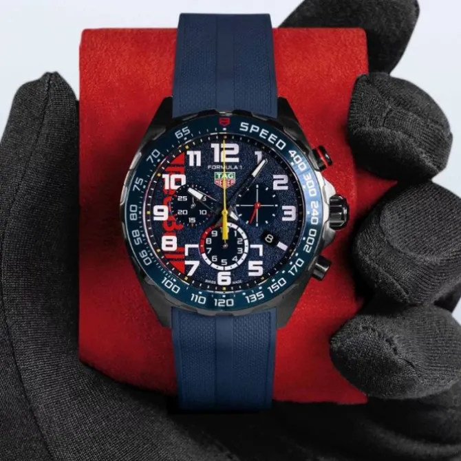 TAG Heuer Formula 1 Oracle Red Bull Racing Limited Edition 43mm