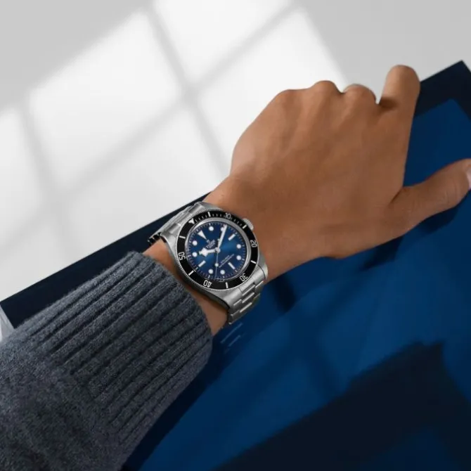 TUDOR Black Bay 68 Azul 43mm