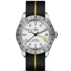 TUDOR Black Bay Pro Blanco Textil 39mm