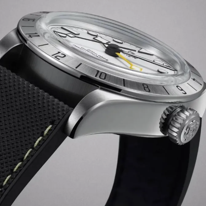 TUDOR Black Bay Pro Blanco Caucho 39mm