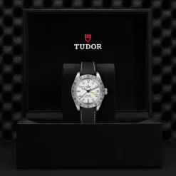 TUDOR Black Bay Pro Blanco Caucho 39mm