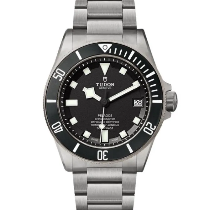 TUDOR Pelagos 42 mm Titanio Esfera Negra