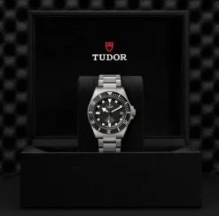 TUDOR Pelagos 42 mm Titanio Esfera Negra