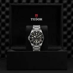 TUDOR Pelagos LHD 42 mm Titanio