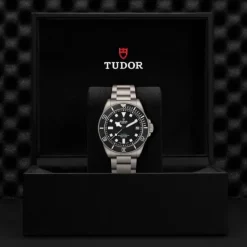TUDOR Pelagos Ultra Titanio 43 mm